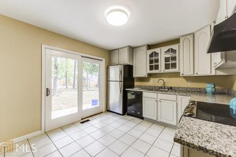 3857 Captain Dr, Chamblee, GA 30341 photo 7