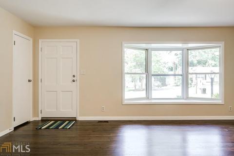 3857 Captain Dr, Chamblee, GA 30341 photo 9