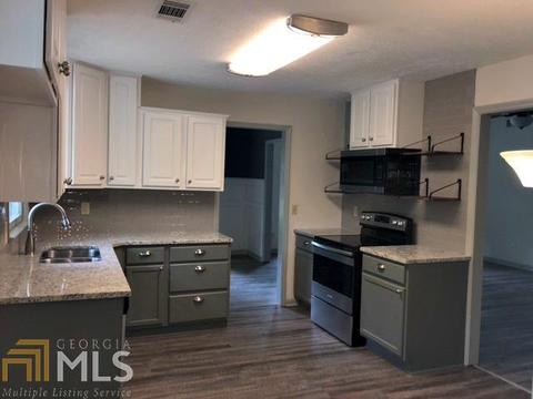 122 Hazel Way, Lagrange, GA 30241 photo 2