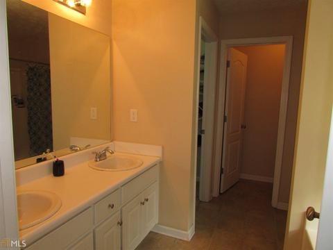 1104 Sutherland Dr, Winder, GA 30680 photo 13