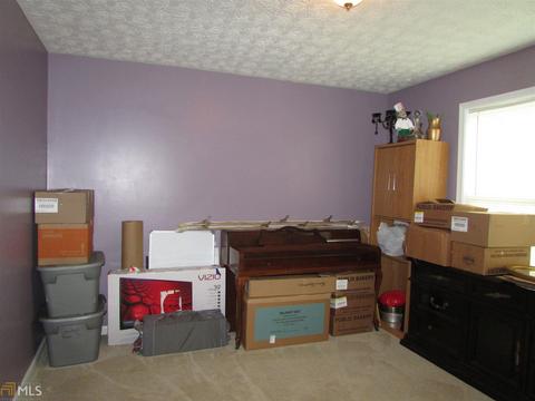 1104 Sutherland Dr, Winder, GA 30680 photo 3