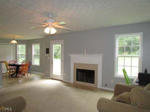 1104 Sutherland Dr, Winder, GA 30680 photo 7