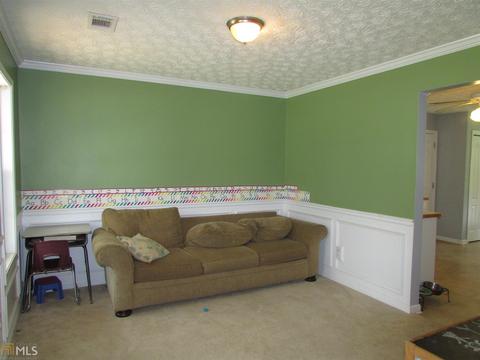1104 Sutherland Dr, Winder, GA 30680 photo 4