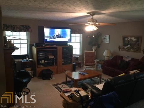 96 Jonathans Roost Rd, Williamson, GA 30292 photo 3