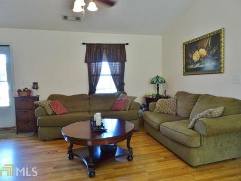 240 Pebble Ridge Dr, Covington, GA 30016 photo 4