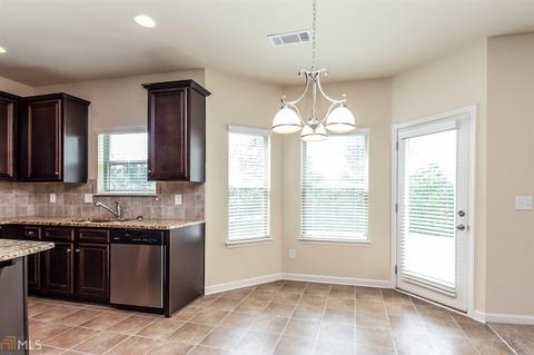 7613 Bowhead Ct, Fairburn, GA 30213 photo 8