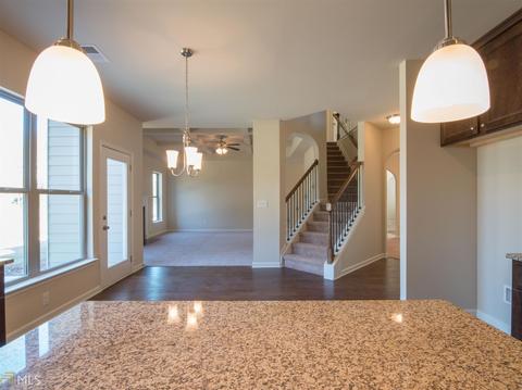 641 Toronto Cir, Hampton, GA 30228 photo 8
