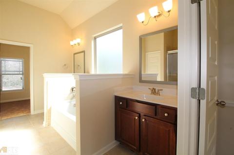 634 Toronto Cir, Hampton, GA 30228 photo 22