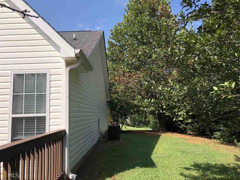 105 Richmond Dr, Lagrange, GA 30240 photo 6