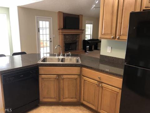 105 Richmond Dr, Lagrange, GA 30240 photo 16