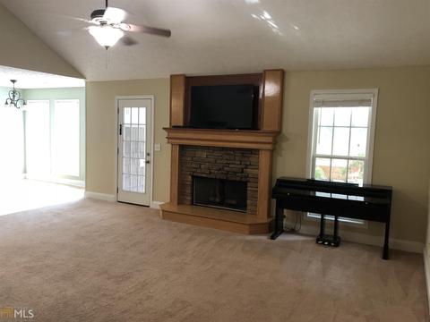 105 Richmond Dr, Lagrange, GA 30240 photo 13