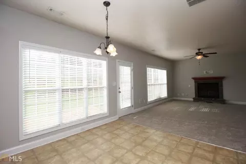 107 N Pointe Pkwy, Lagrange, GA 30240 photo 13