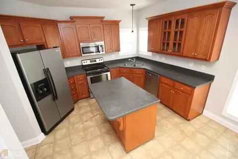 107 N Pointe Pkwy, Lagrange, GA 30240 photo 3
