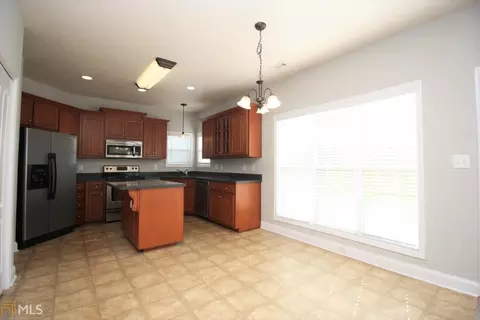 107 N Pointe Pkwy, Lagrange, GA 30240 photo 5