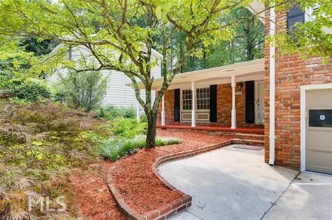 4216 Longview Dr, Chamblee, GA 30341 photo 3