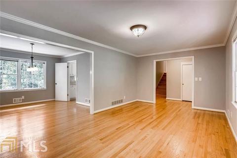 4216 Longview Dr, Chamblee, GA 30341 photo 6