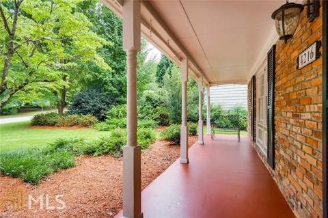 4216 Longview Dr, Chamblee, GA 30341 photo 4