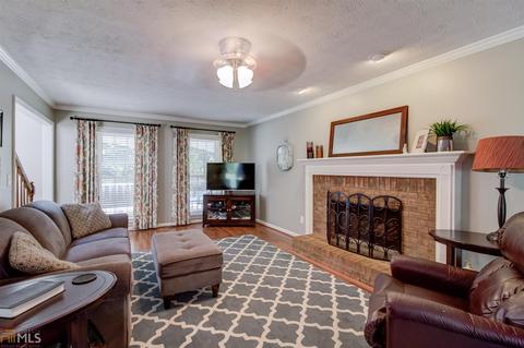 2015 Pendleton Pl, Suwanee, GA 30024 photo 3