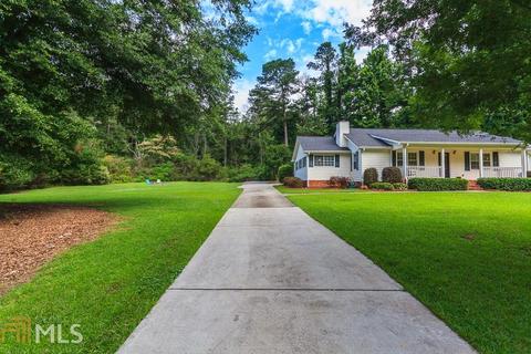 145 Brooks Dr, Tyrone, GA 30290 photo 2