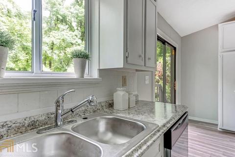 3844 Pine Needle Dr, Duluth, GA 30096 photo 10