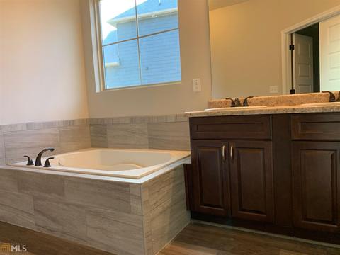 1163 Pebble Ridge Dr, Hampton, GA 30228 photo 6