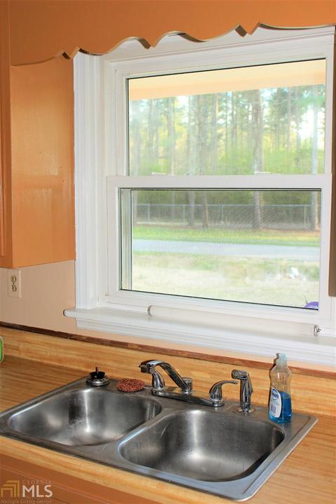 512 Holmes St, Barnesville, GA 30204 photo 7