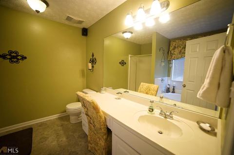 1419 Ericas Pt, Winder, GA 30680 photo 18