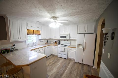 1419 Ericas Pt, Winder, GA 30680 photo 10