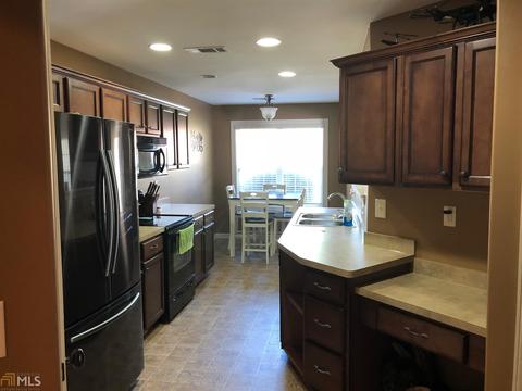 116 Perimeter Dr, Lagrange, GA 30241 photo 2
