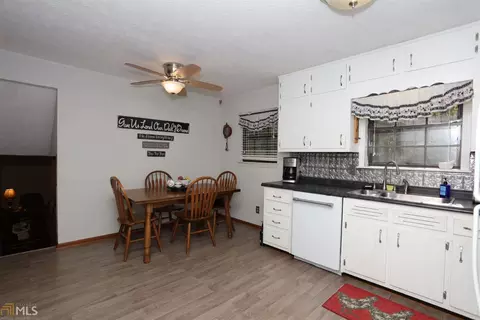 6571 Cameron Rd, Morrow, GA 30260 photo 7