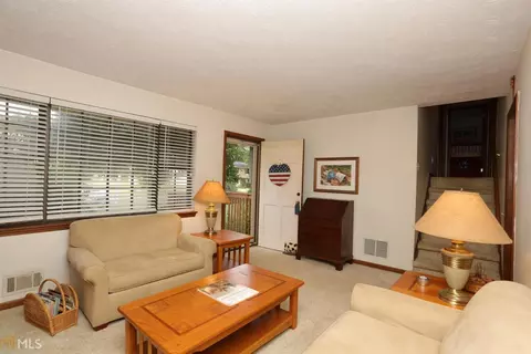 6571 Cameron Rd, Morrow, GA 30260 photo 5