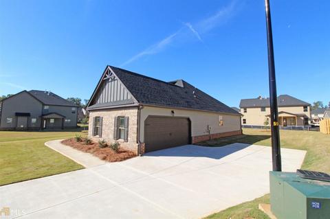 320 Silver Ridge Dr, Covington, GA 30016 photo 2