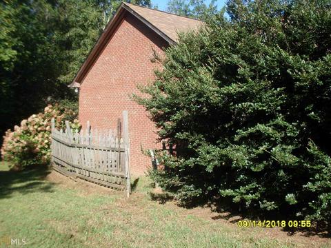 296 Brookhaven Cir, Toccoa, GA 30577 photo 2