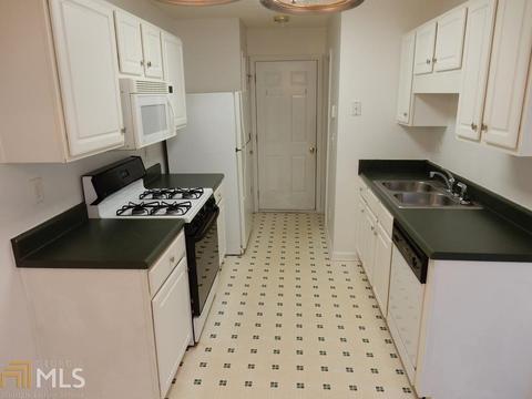 255 NW Highgate Trl, Covington, GA 30016 photo 4