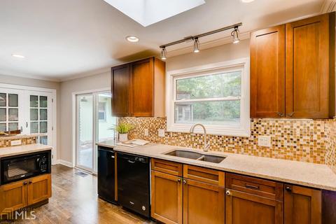 3667 Fortingale Rd, Chamblee, GA 30341 photo 10