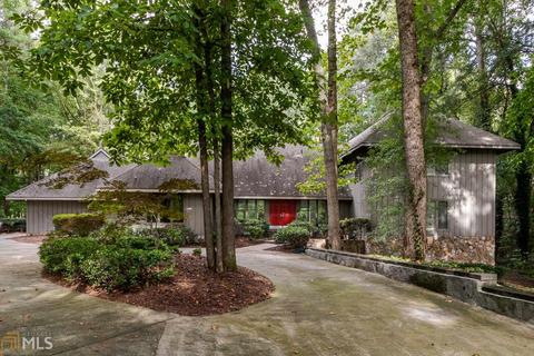 9610 Farmbrook Ln, Alpharetta, GA 30022 photo 1