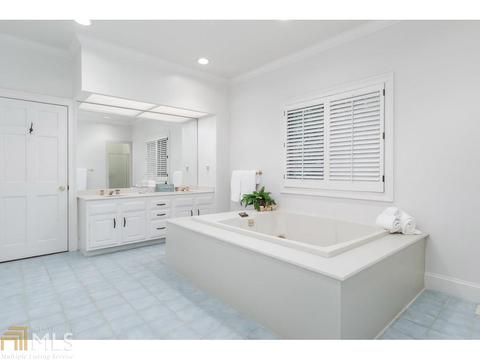 9610 Farmbrook Ln, Alpharetta, GA 30022 photo 13