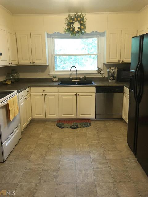 204 Valley, Toccoa, GA 30577 photo 3