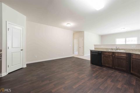 40 Glay Ct, Covington, GA 30016 photo 5