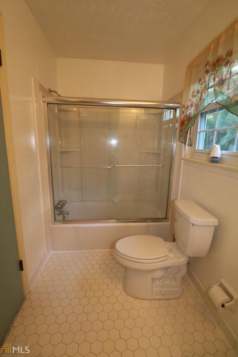 6772 Maddox Rd, Morrow, GA 30260 photo 6