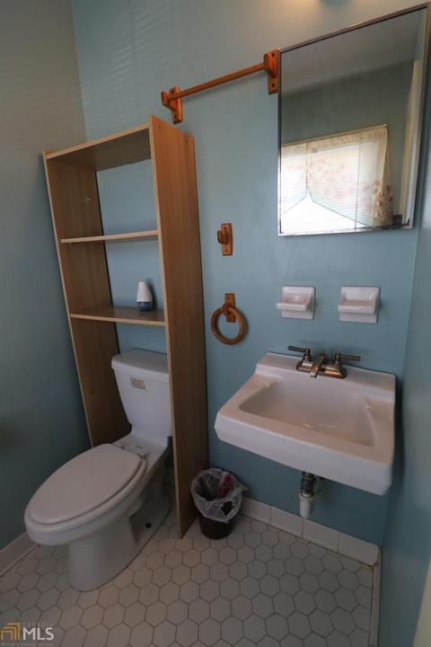 6772 Maddox Rd, Morrow, GA 30260 photo 12