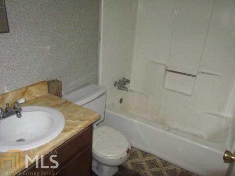 30 Caldwell Cir, Hampton, GA 30228 photo 6