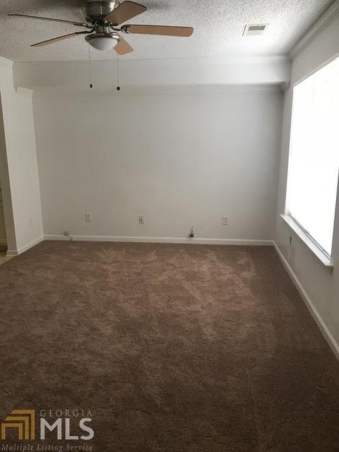 1370 N Hampton Dr, Hampton, GA 30228 photo 2