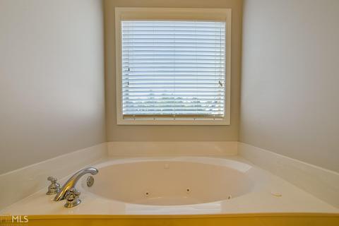 2948 Perimeter Cir, Buford, GA 30519 photo 14