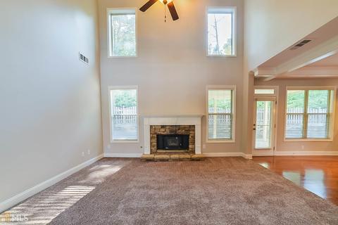 2948 Perimeter Cir, Buford, GA 30519 photo 9