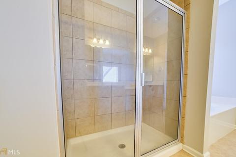 2948 Perimeter Cir, Buford, GA 30519 photo 15