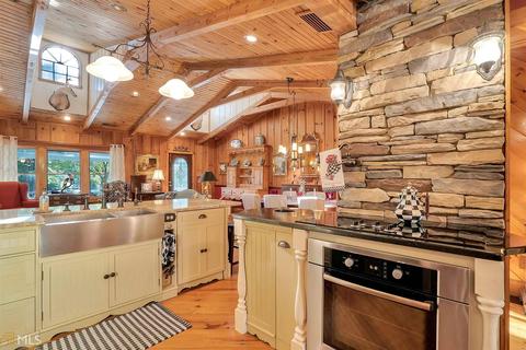 744 Hicks Rd, Toccoa, GA 30577 photo 9