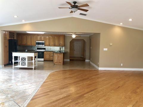 210 Dixie Trl, Covington, GA 30014 photo 12