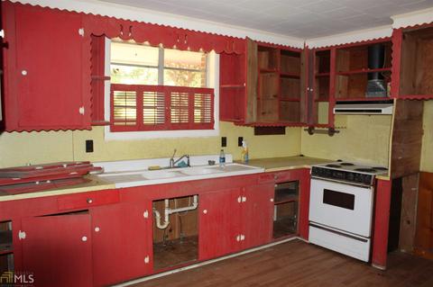 358 Hammett Rd, Lagrange, GA 30241 photo 2