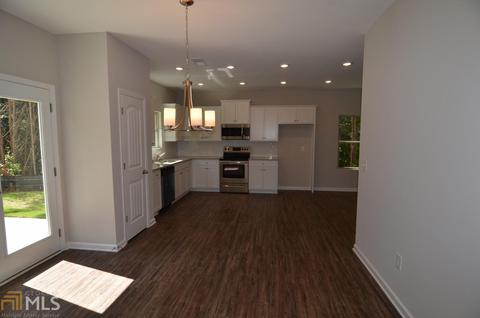 744 Stable View Loop, Dallas, GA 30132 photo 9